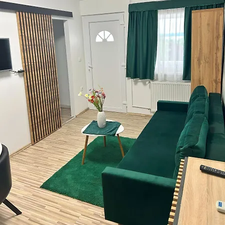 Nosztalgia Balaton Apartmanhaz * Вонярцвашхедь