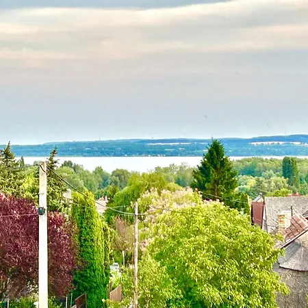 Nosztalgia Balaton Apartmanhaz