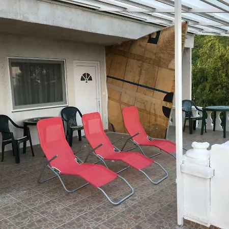 Nosztalgia Balaton Apartmanhaz
