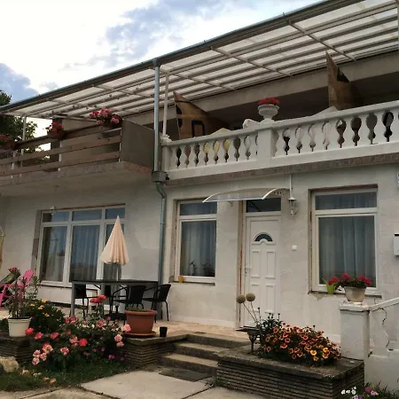 Nosztalgia Balaton Apartmanhaz Lägenhet