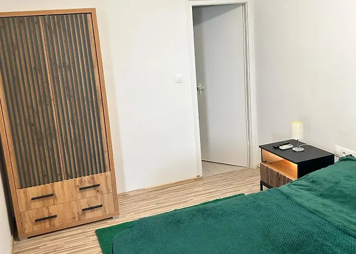 Nosztalgia Balaton Apartmanhaz דירה