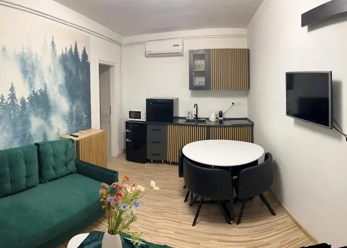 Nosztalgia Balaton Apartmanhaz *