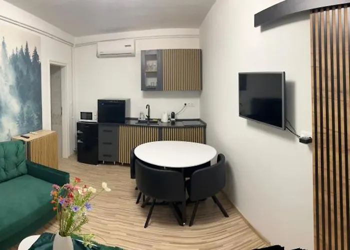 Nosztalgia Balaton Apartmanhaz דירה פוניארצוושהג'