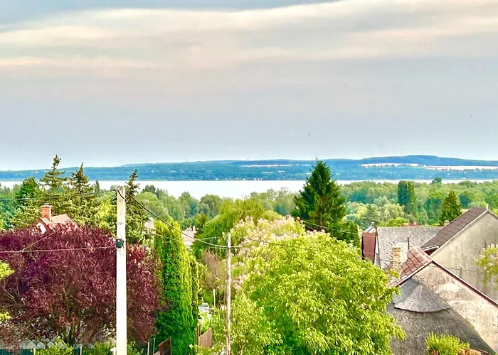 Nosztalgia Balaton Apartmanhaz