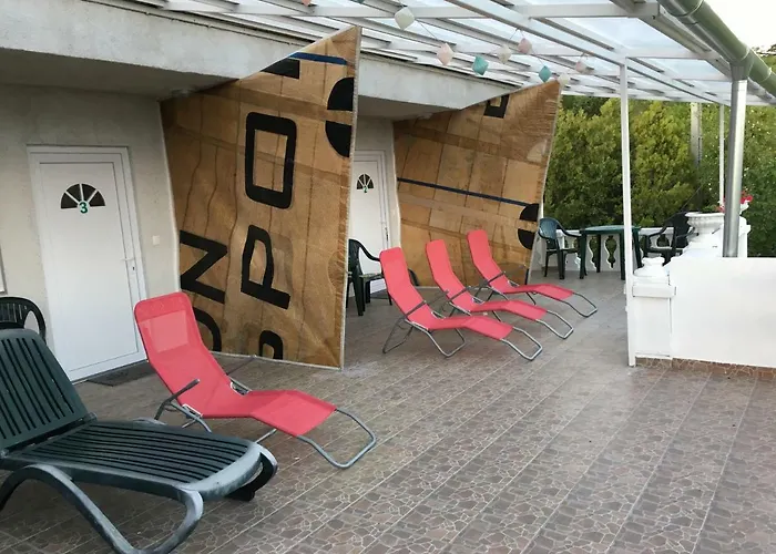 Nosztalgia Balaton Apartmanhaz דירה *